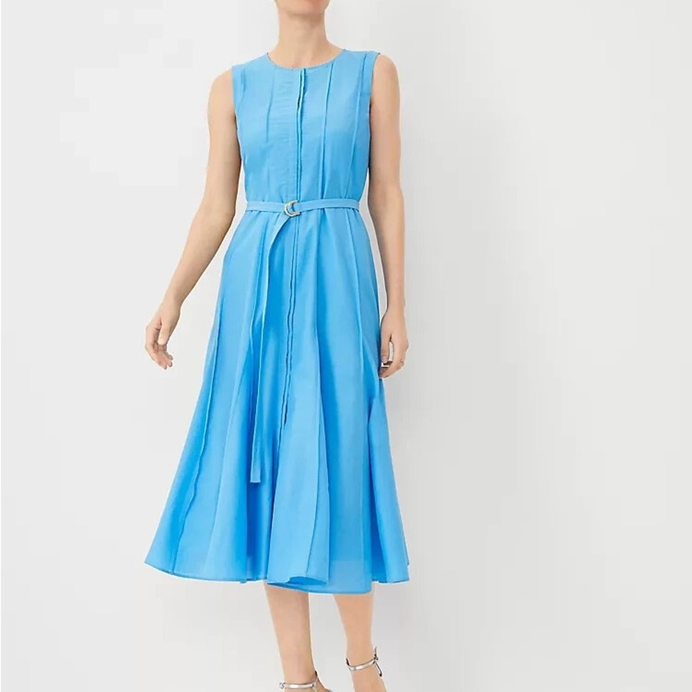 Ann Taylor Blue Paneled Belted Dress. Size 4.